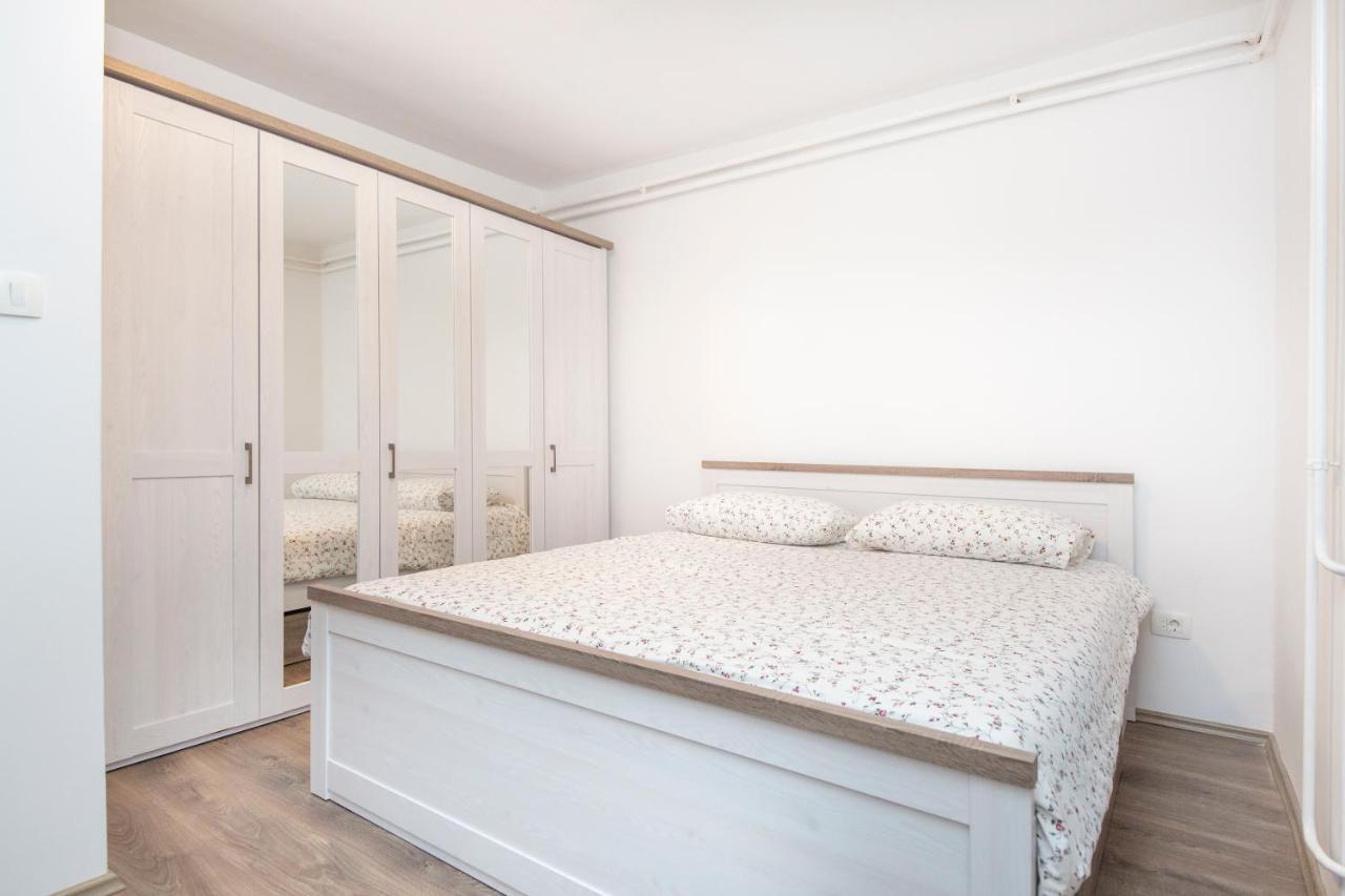 Apartman Alberti Лабин Экстерьер фото